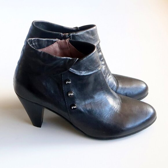 Nero Giardini Black Leather AlmondToe Tapered Sturdy Heel Ankle Boots Booties - Picture 2 of 16